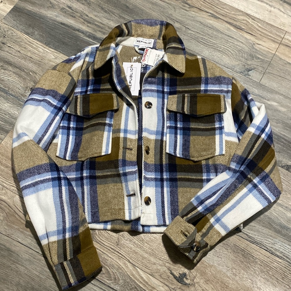 Women’s shacket/jacket